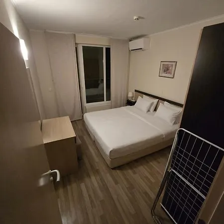 Apartman у моря с бассейном в обзоре *
